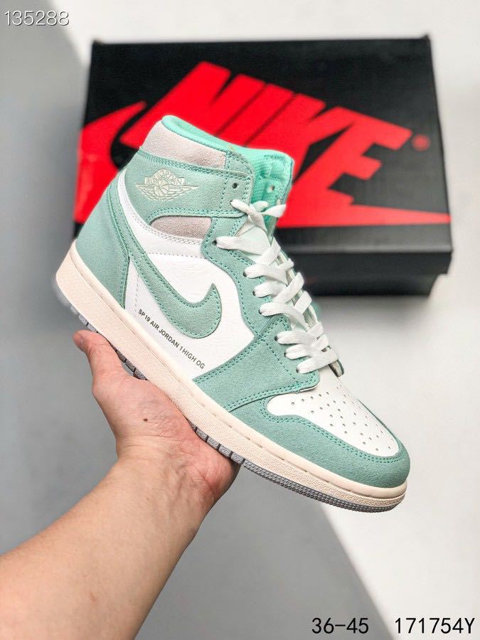 M581 45.69$ aj 1:1 gallery