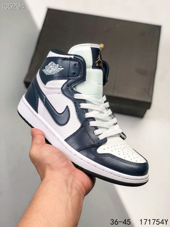M581 45.69$ aj 1:1 gallery
