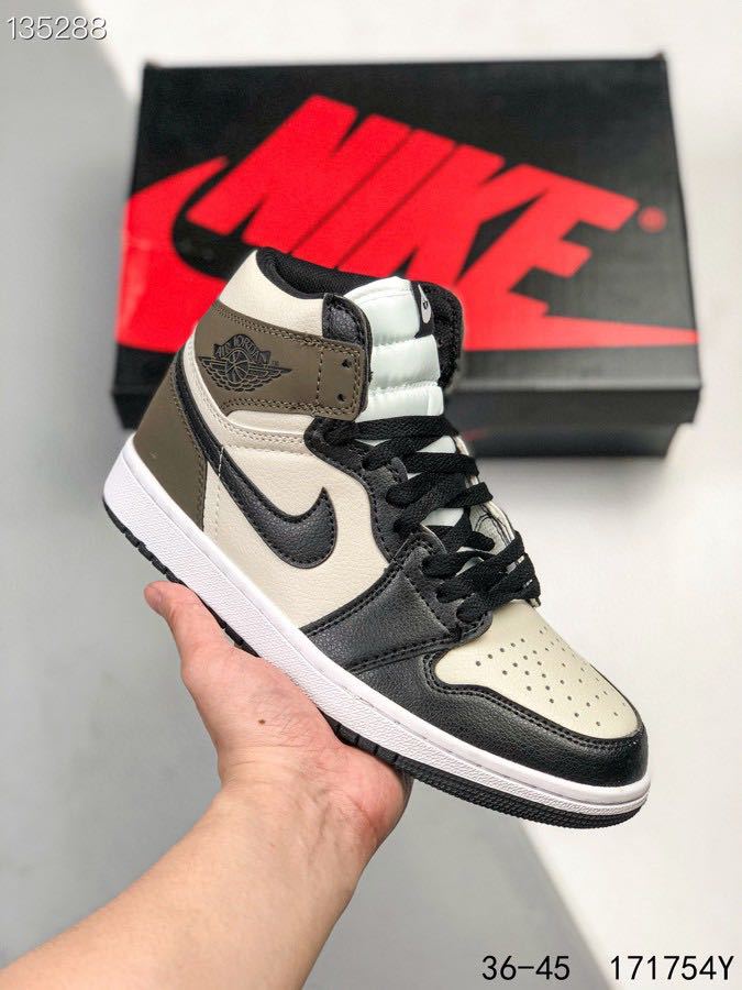 M581 45.69$ aj 1:1 gallery