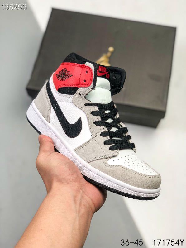 M581 45.69$ aj 1:1 gallery