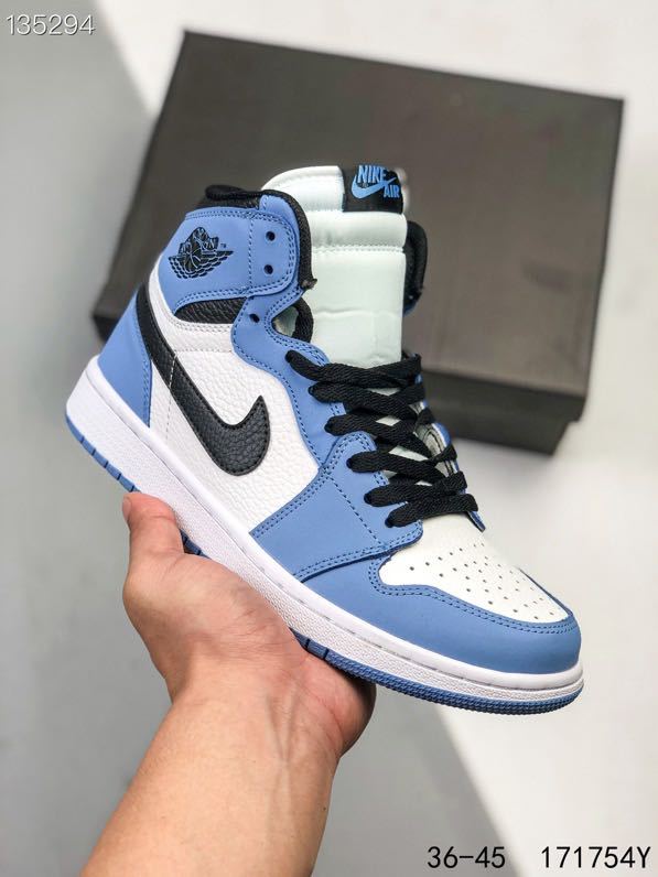M581 45.69$ aj 1:1 gallery