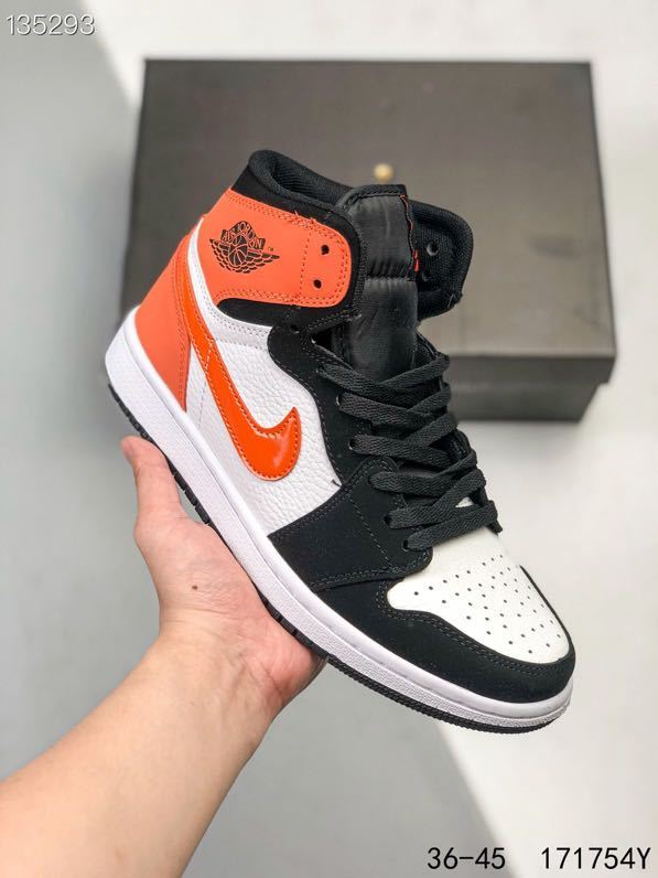M581 45.69$ aj 1:1 gallery