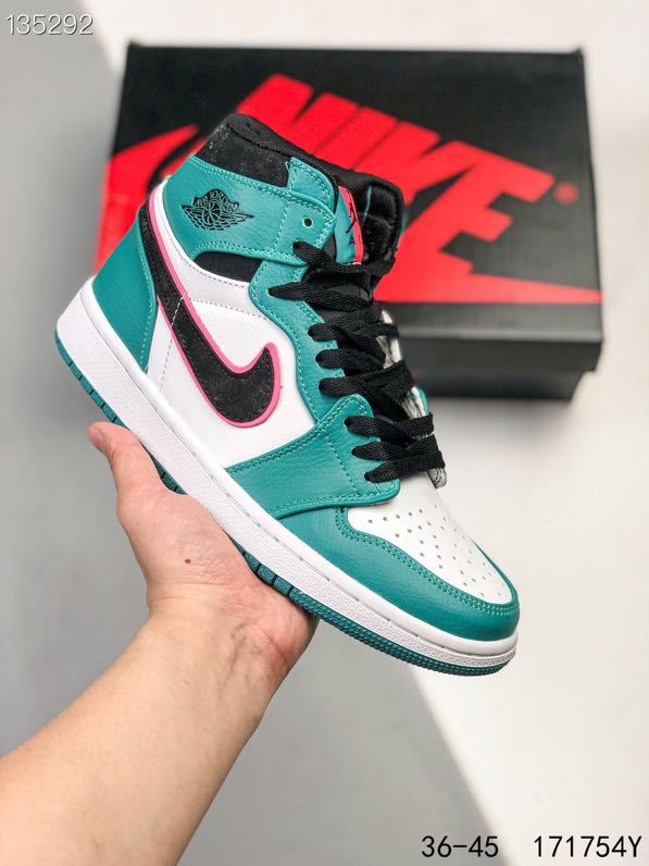 M581 45.69$ aj 1:1 gallery