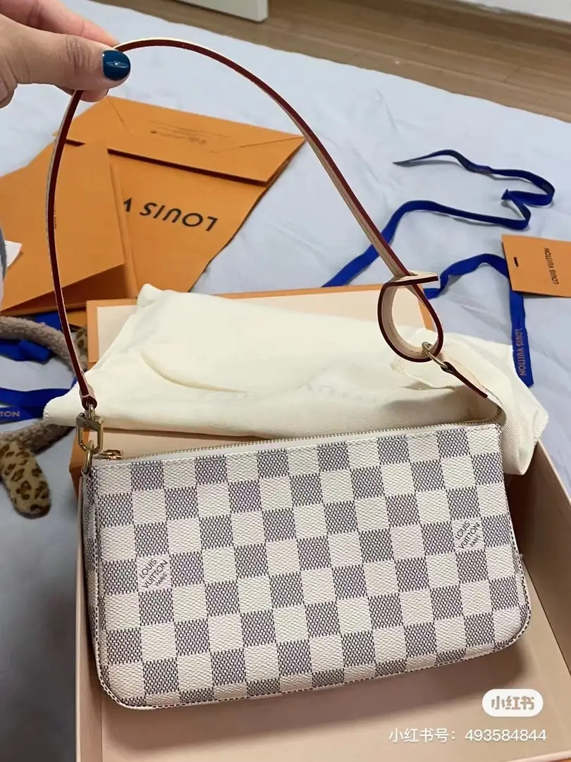 M593 23035/ 22.89$LV gallery