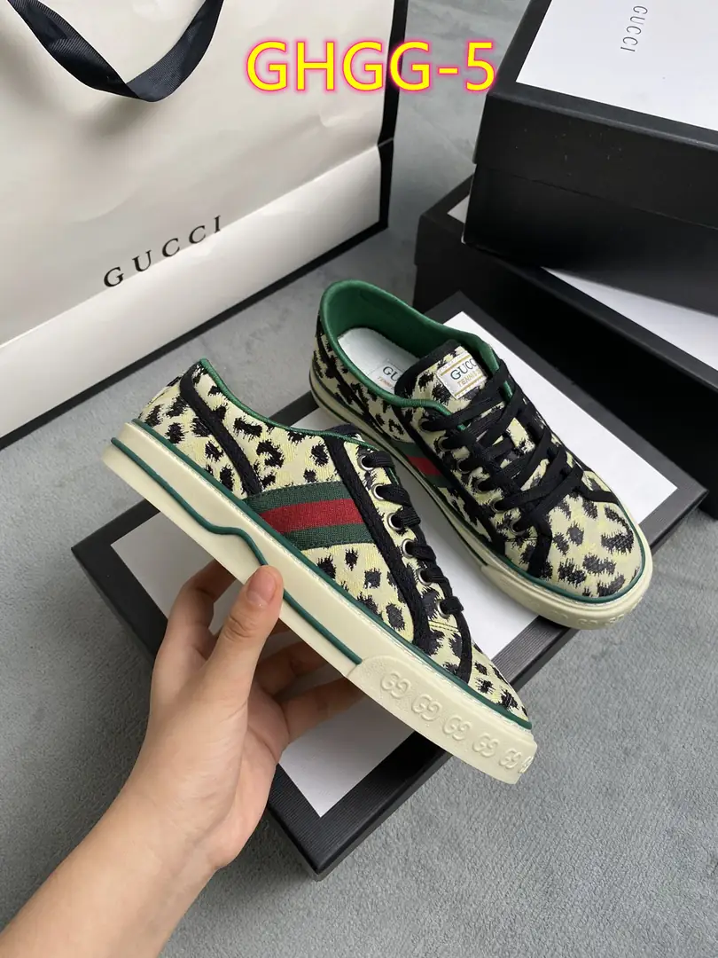 M601 49.89$ GUCCI gallery