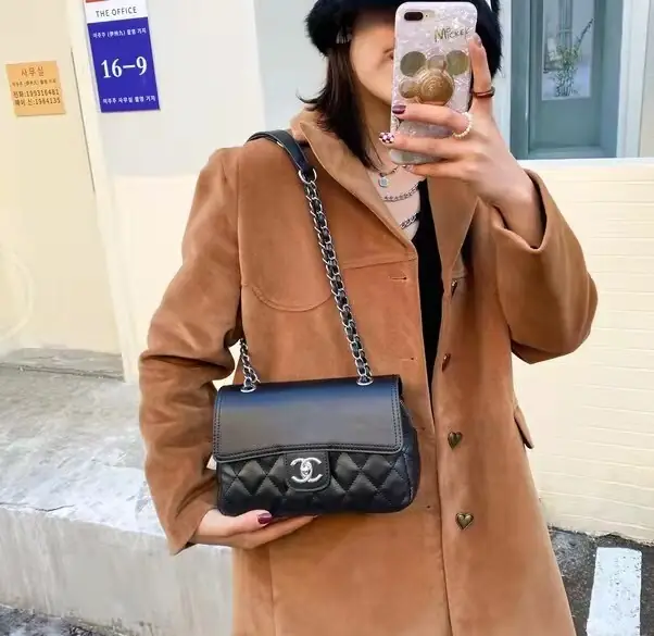 M618 28.69$ C gallery