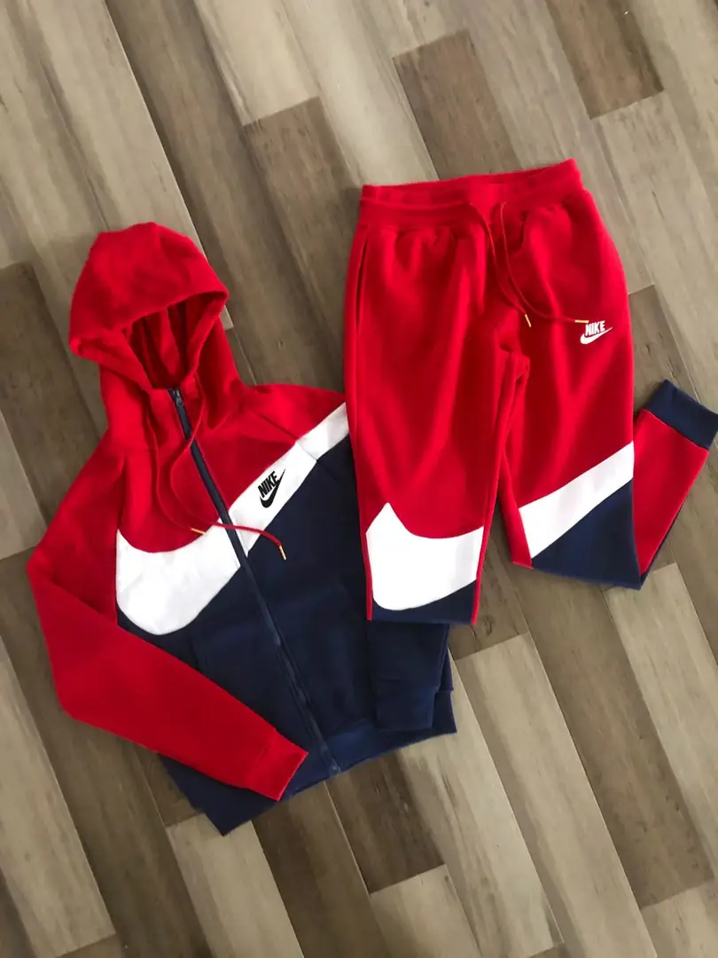 M688  38.99$ NIKE gallery