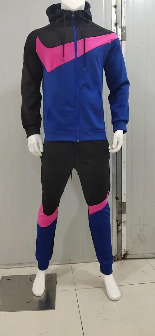 M688  38.99$ NIKE gallery