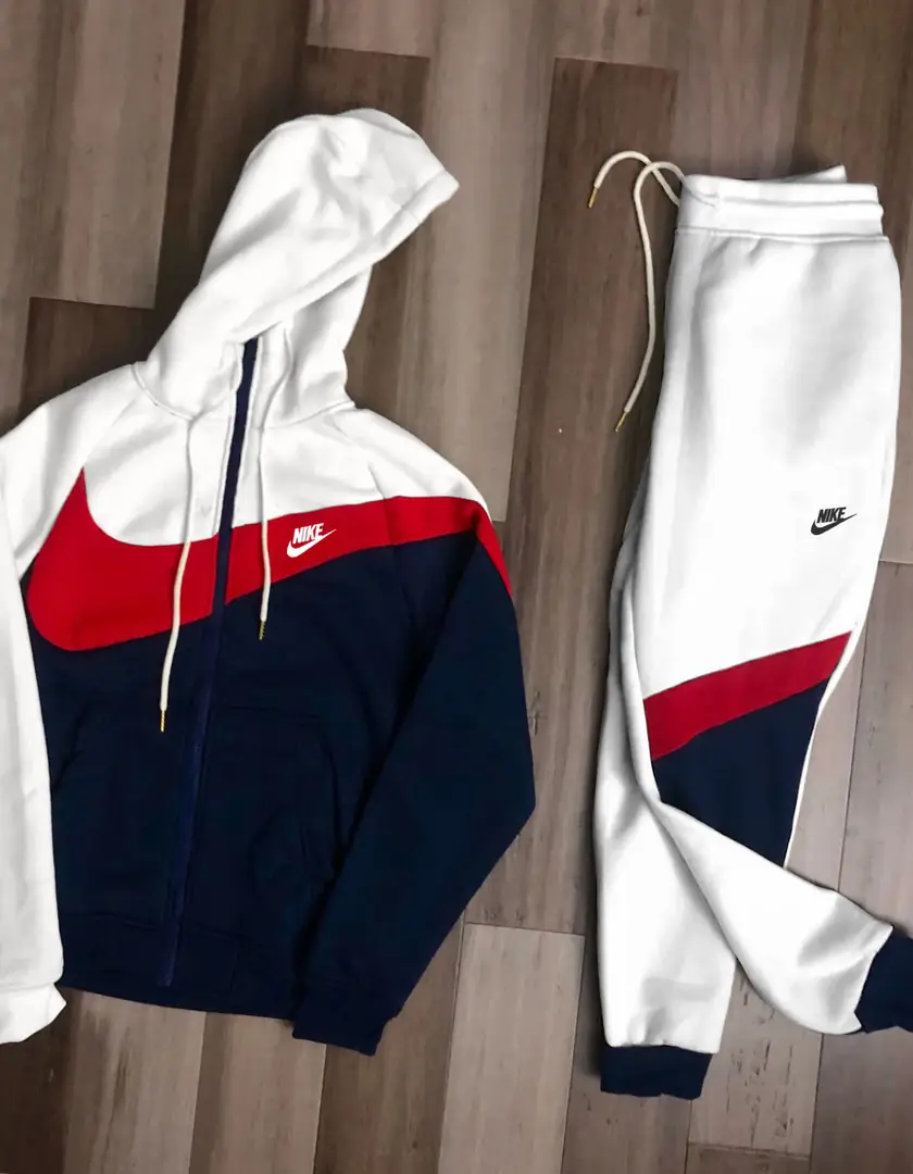 M688  38.99$ NIKE gallery