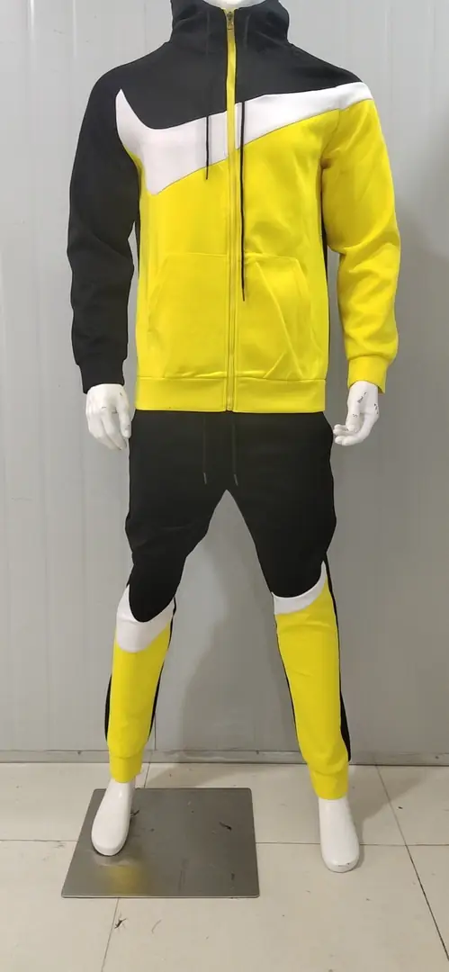 M688  38.99$ NIKE gallery