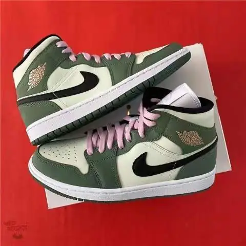 M703 New Green AJ 43.99$ gallery