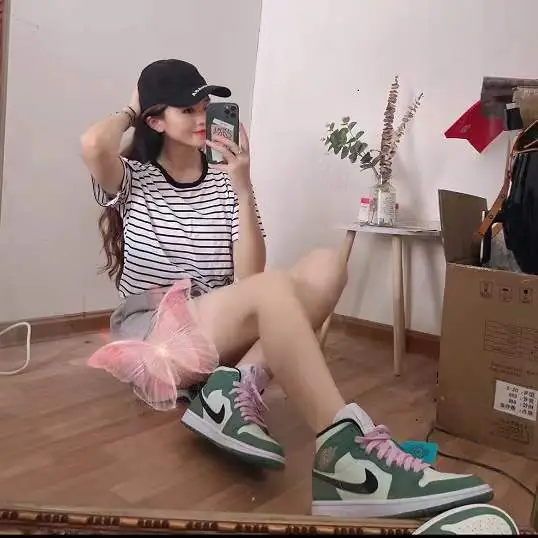 M703 New Green AJ 43.99$ gallery