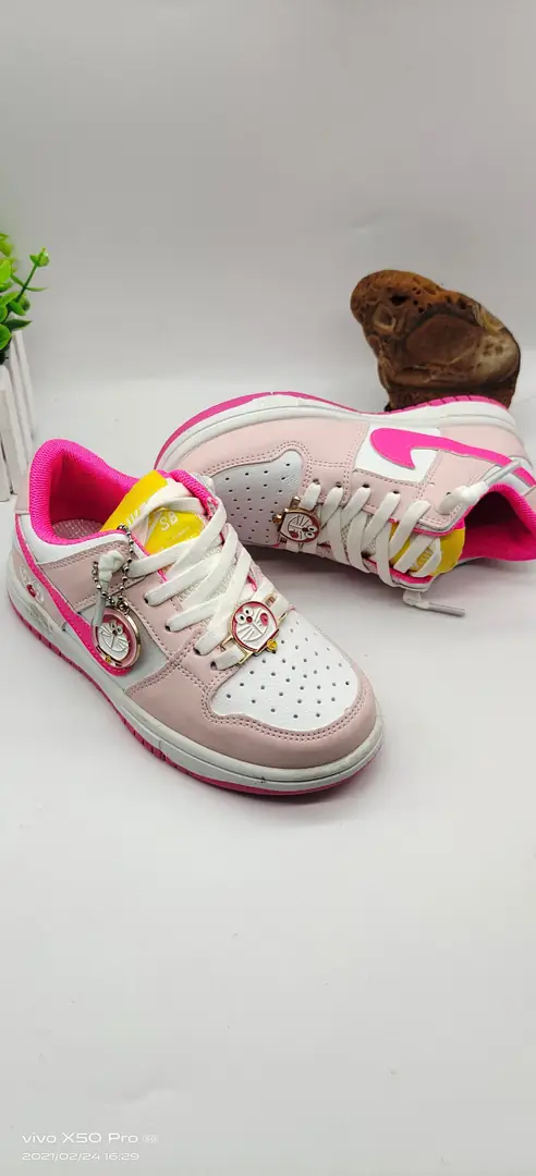 M704 34.99$ NIKE gallery