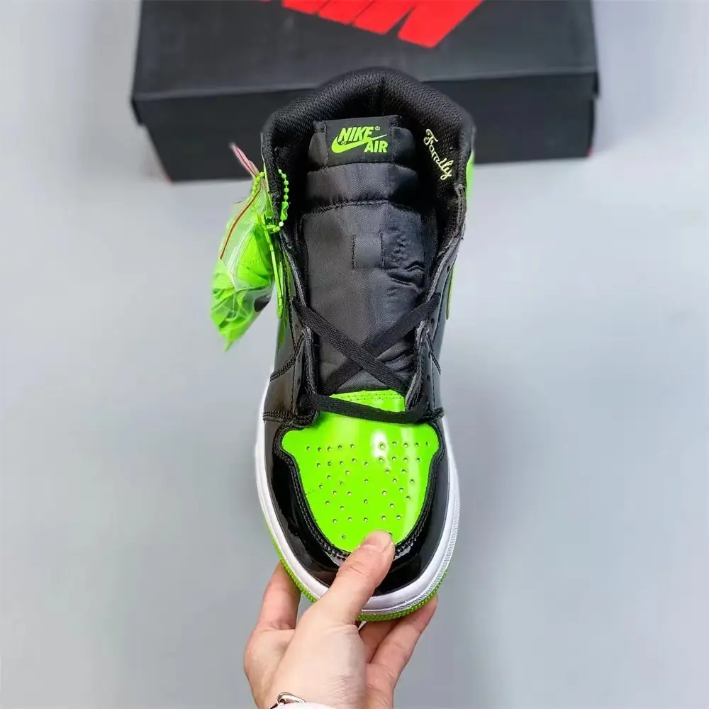 M761 NIKE 45$ gallery