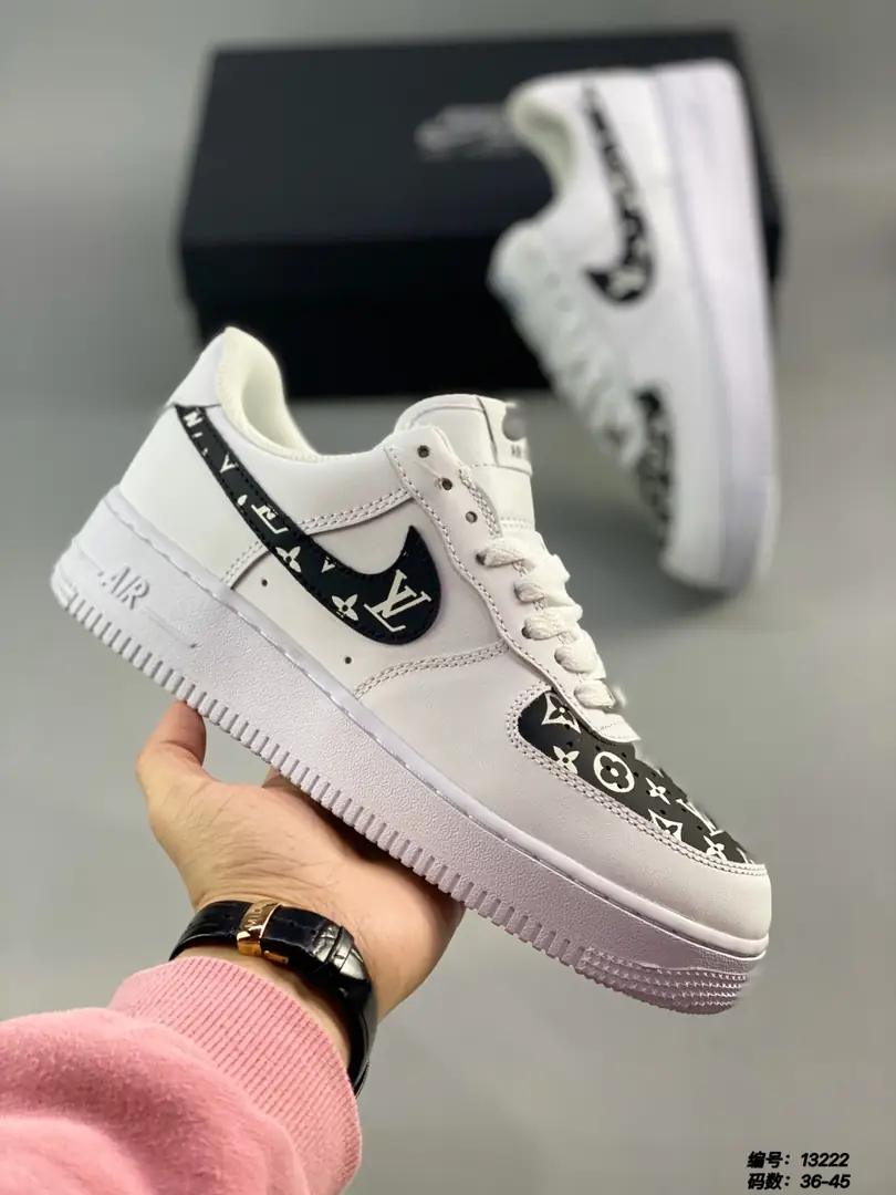 M786  Nike Air Force 07 42.22$ gallery