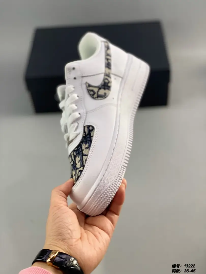 M786  Nike Air Force 07 42.22$ gallery