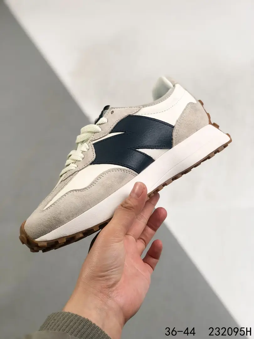 M788   New Balance 327 41$ gallery