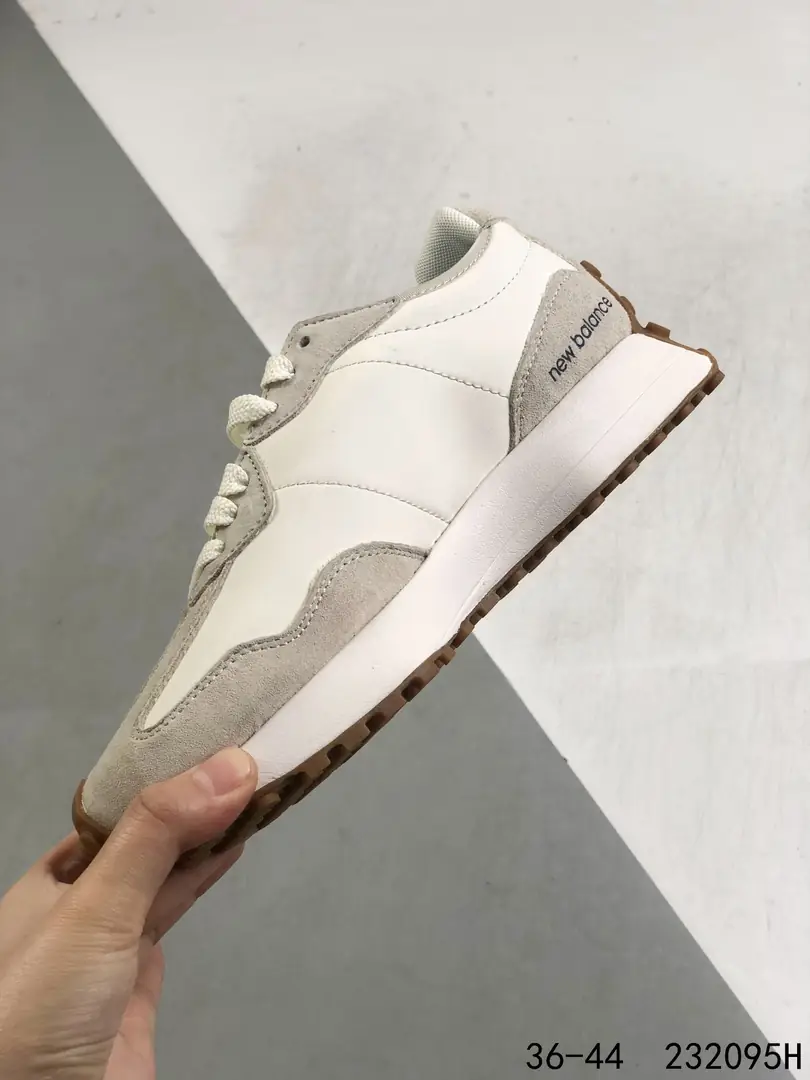 M788   New Balance 327 41$ gallery