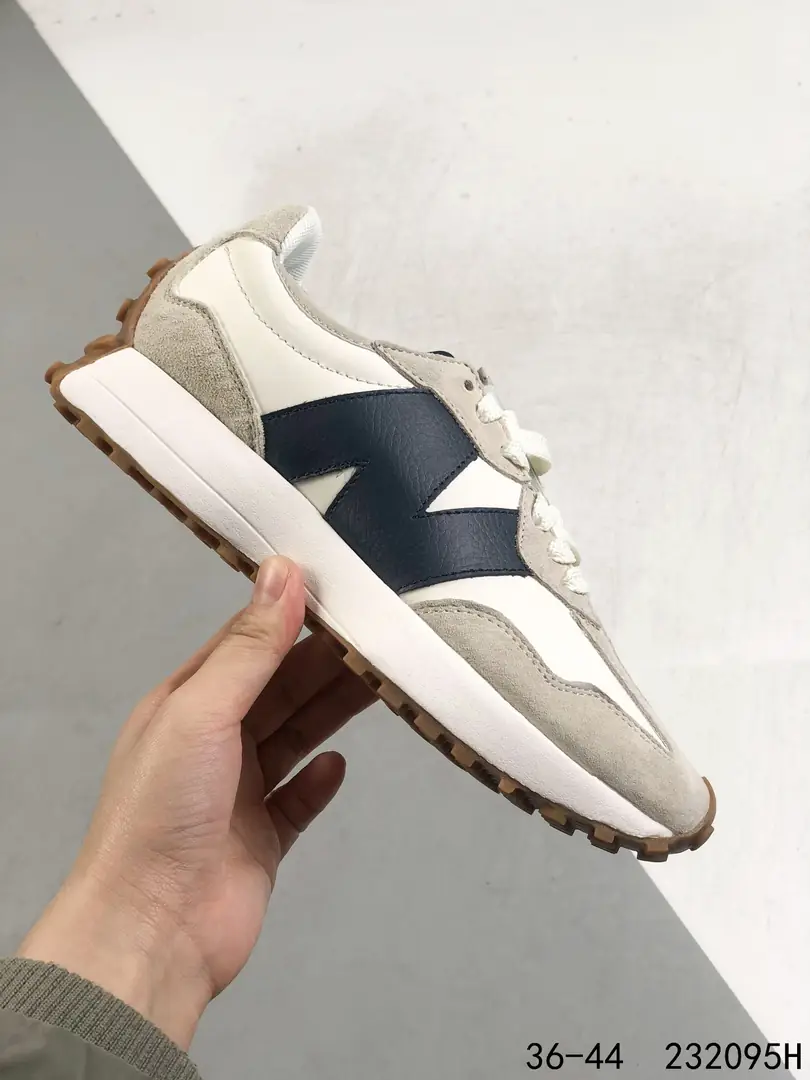 M788   New Balance 327 41$ gallery