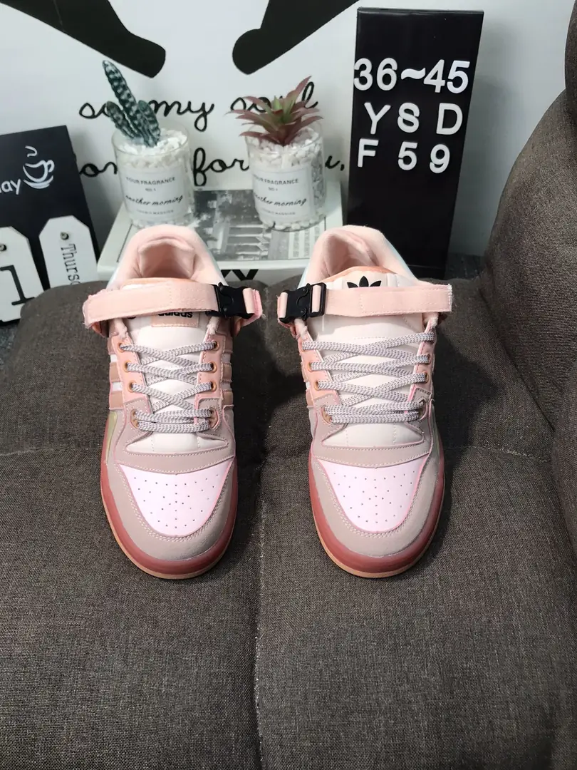 M792 Adidas Forum 46$ gallery