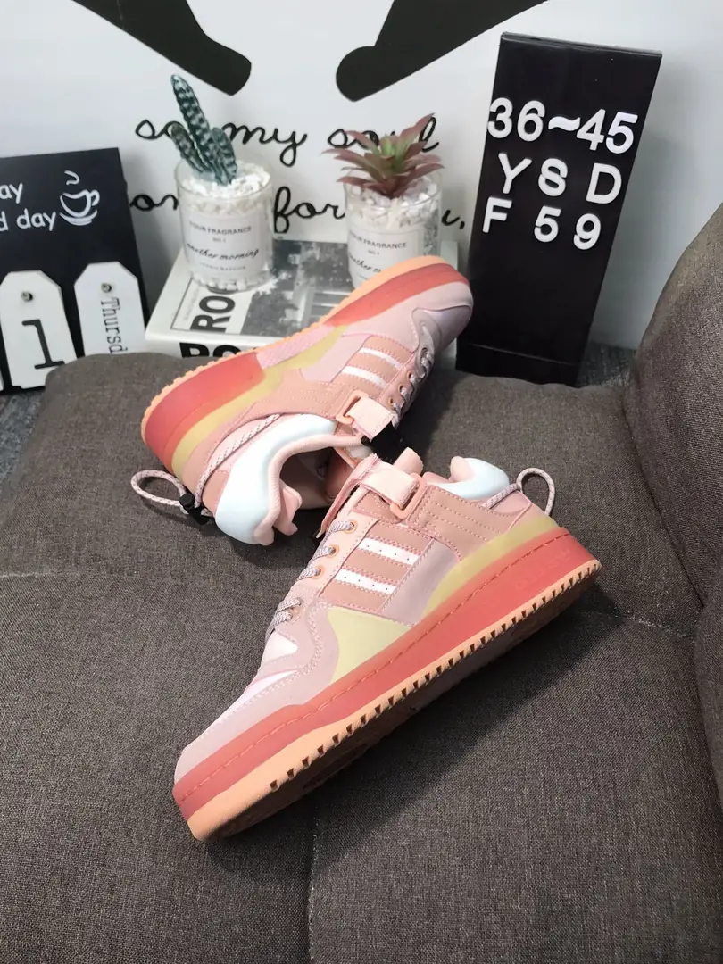 M792 Adidas Forum 46$ gallery