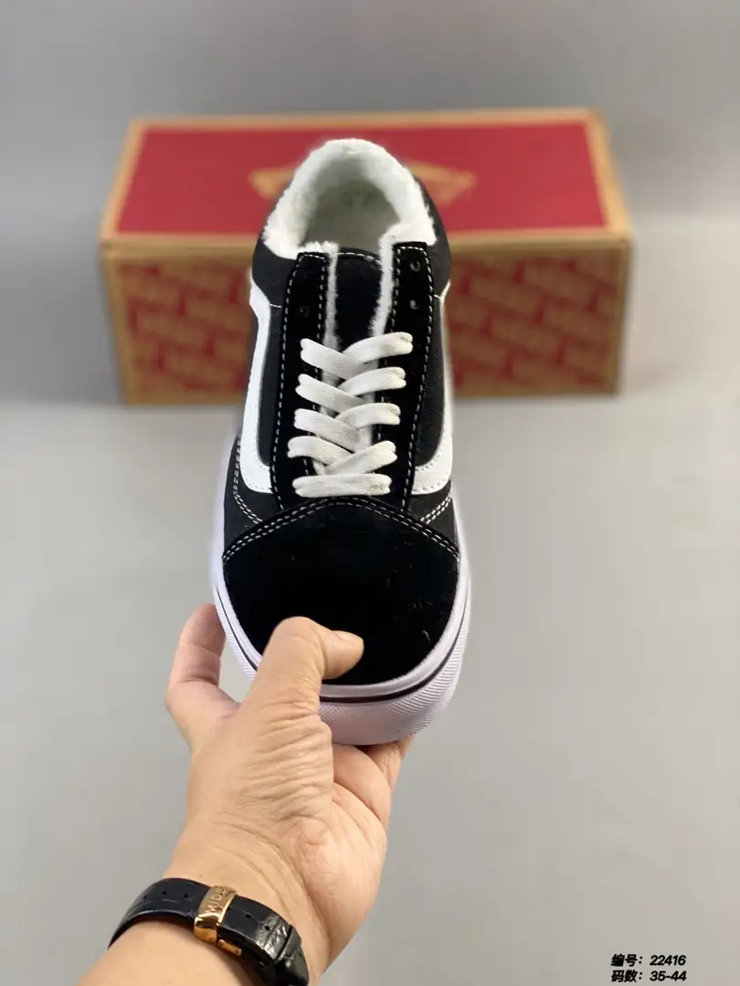 M793  VANS 36$ gallery