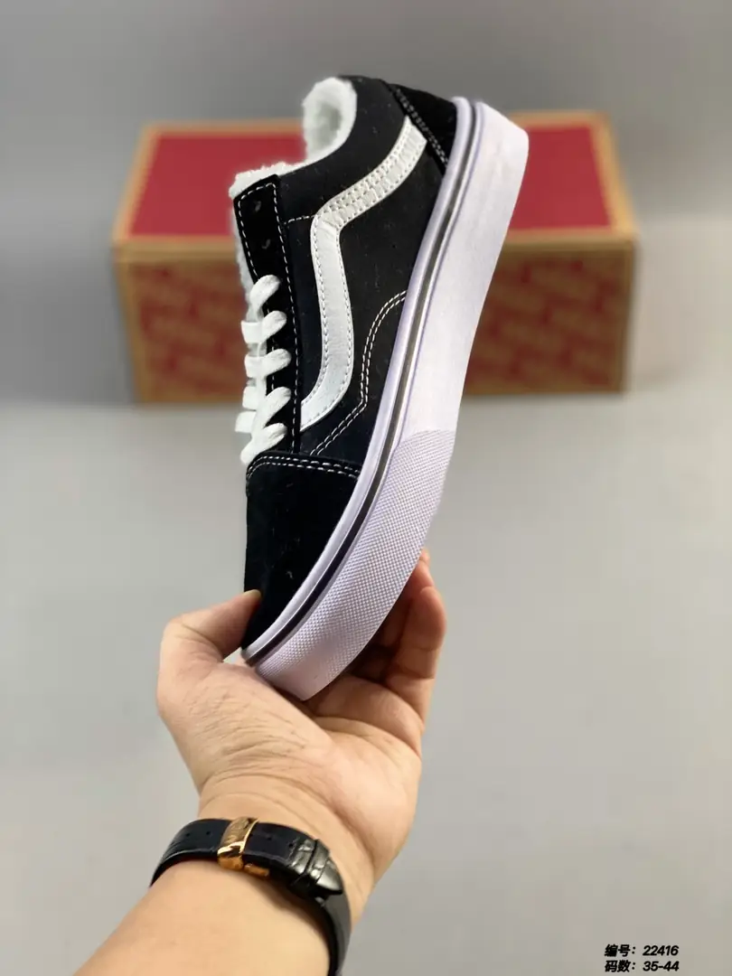 M793  VANS 36$ gallery