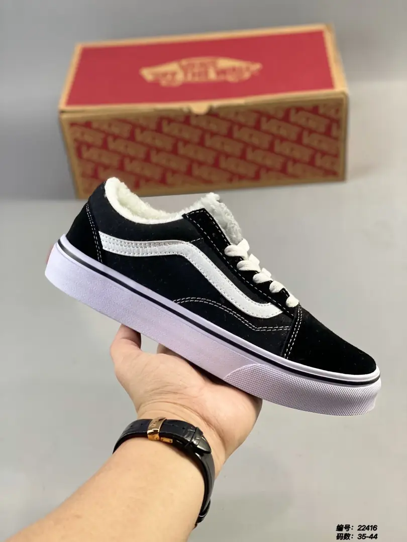 M793  VANS 36$ gallery