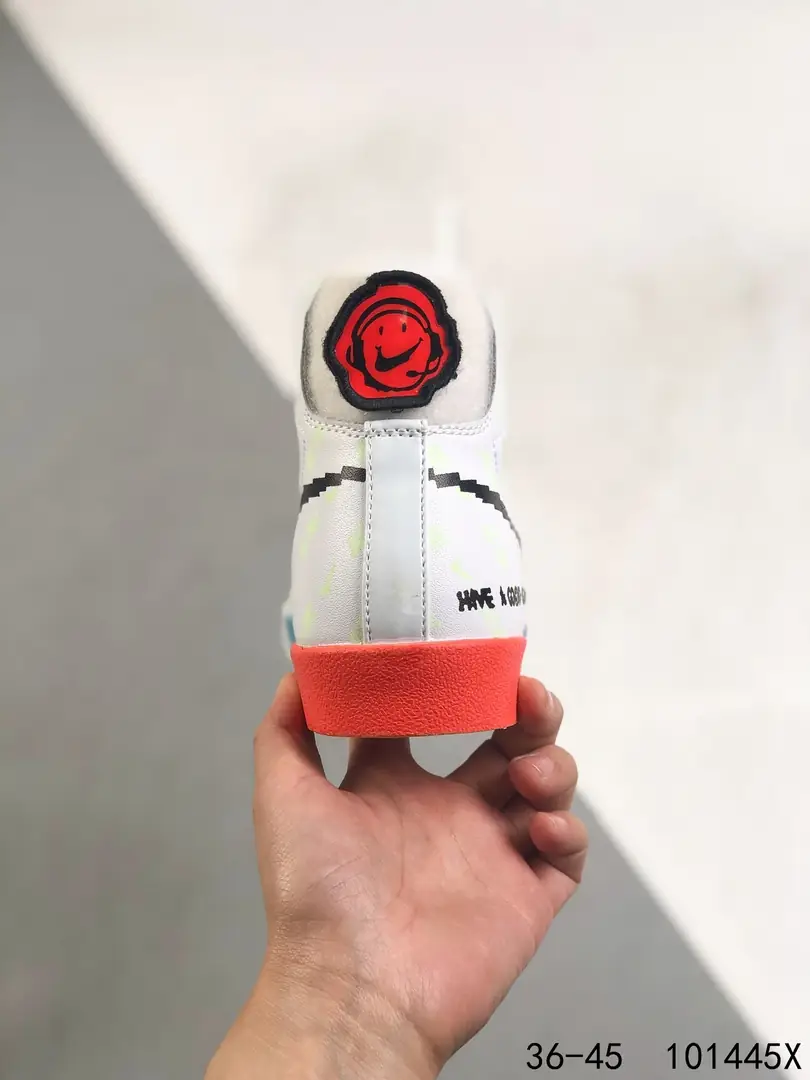 M795  Nike Blazer Mid 43.22$ gallery