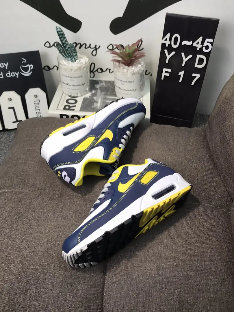 M796  Nike Air Max 90  42$ gallery