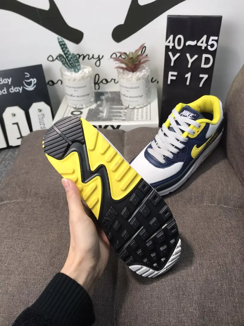 M796  Nike Air Max 90  42$ gallery