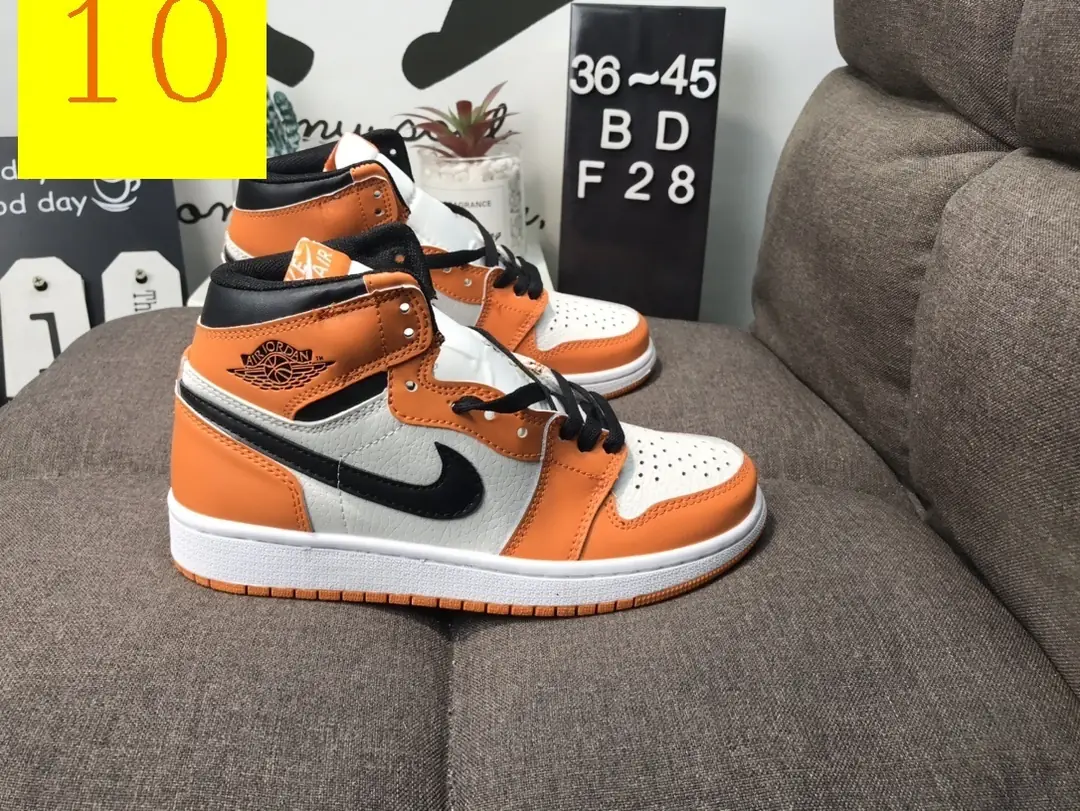 M799  Nike Air Jordan 1 38.88$ gallery