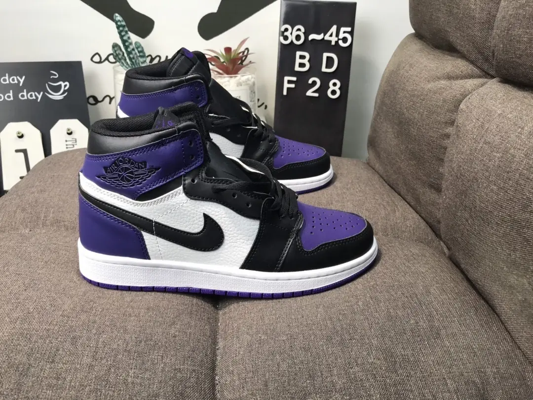 M799  Nike Air Jordan 1 38.88$ gallery