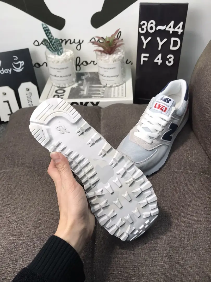 M806  New Balance NB  43.33$ gallery