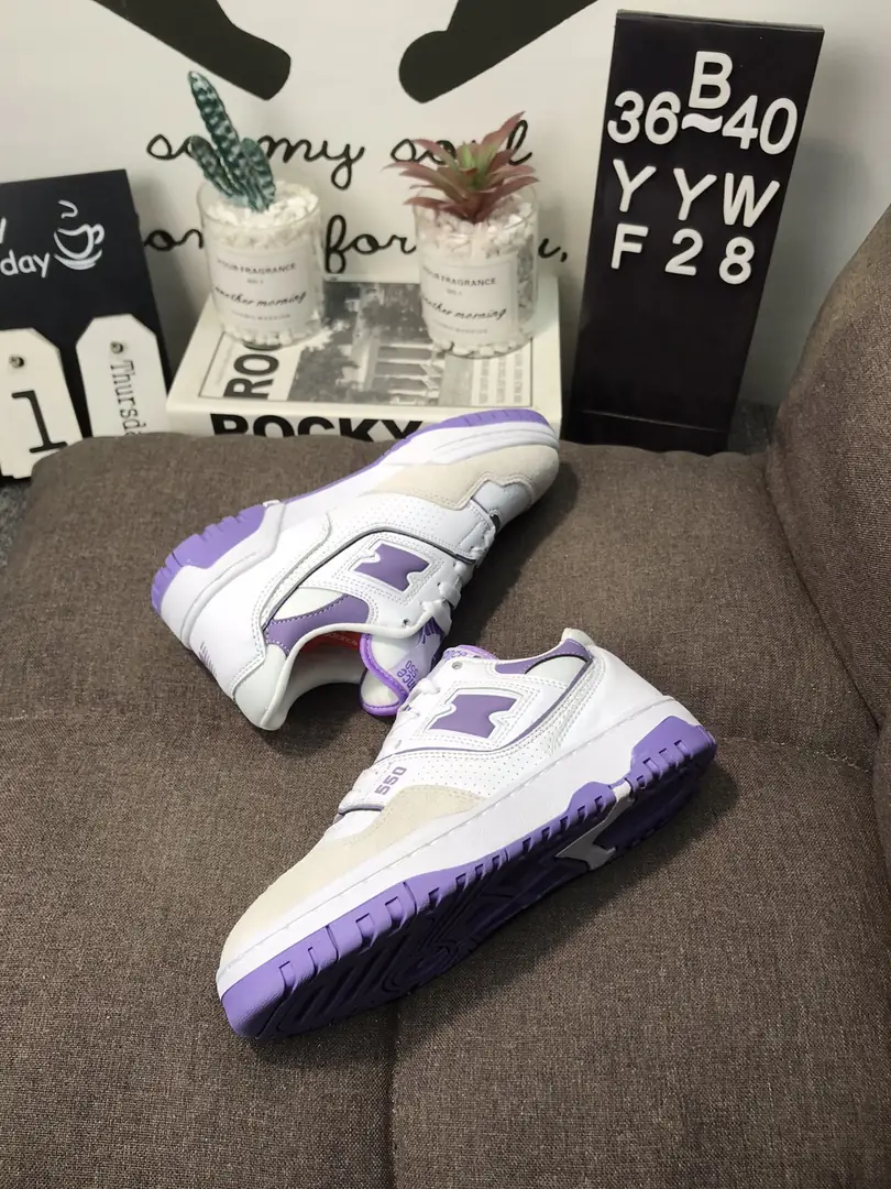 M809  43.5$ New Balance gallery