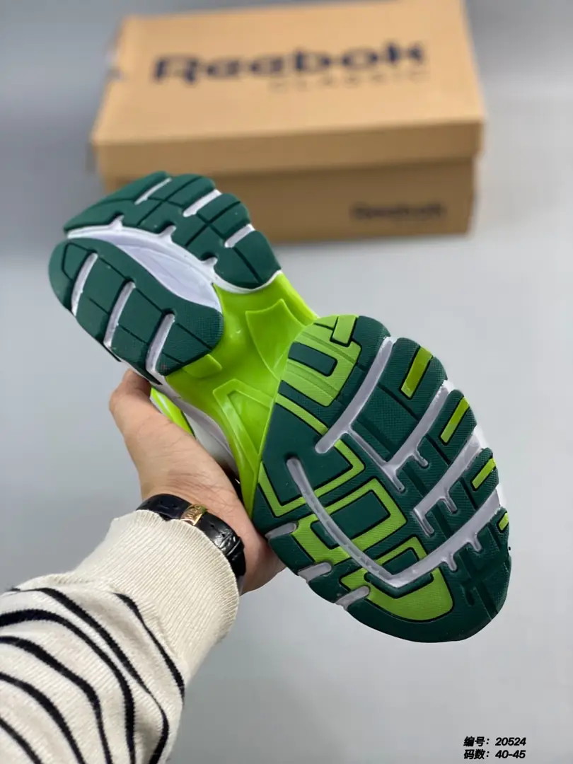 M813 Reebok DMX TRAIL   $48.54 gallery