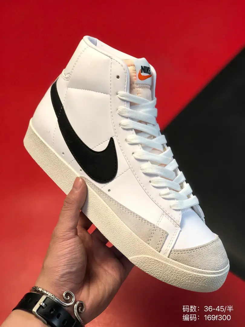 M826 Nike Blazer Mid 42.33$ gallery