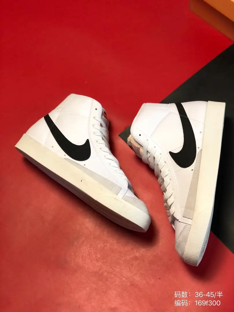M826 Nike Blazer Mid 42.33$ gallery