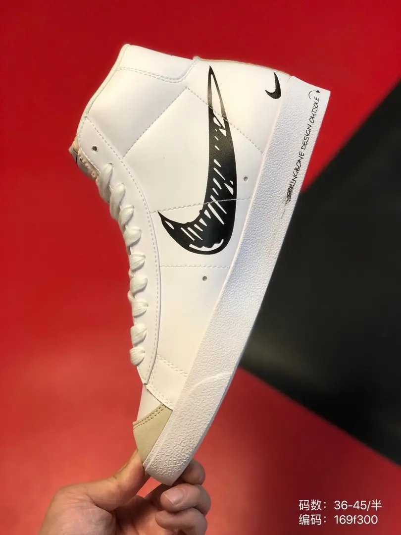 M826 Nike Blazer Mid 42.33$ gallery