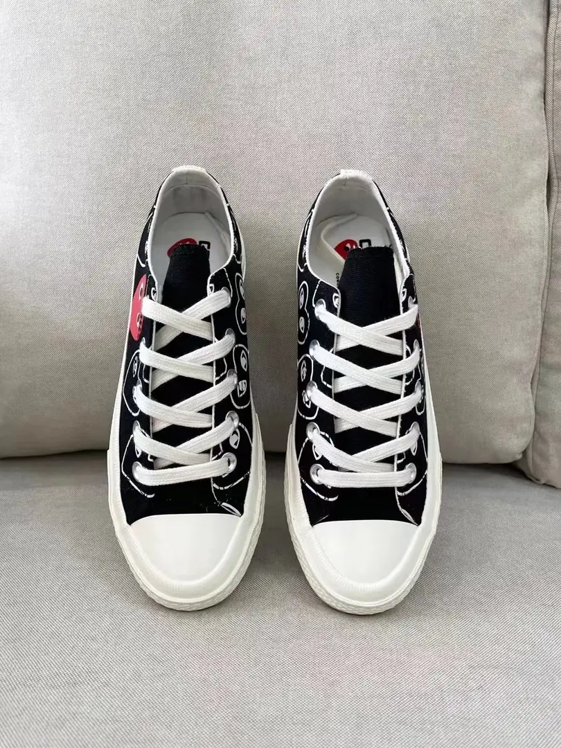 M84  31.15$ Converse KW gallery