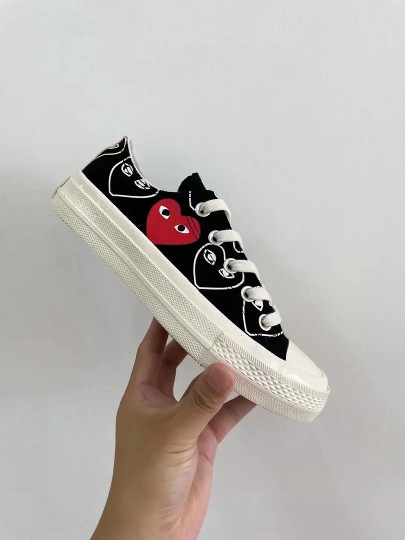 M84  31.15$ Converse KW gallery