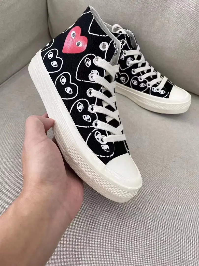 M84  31.15$ Converse KW gallery