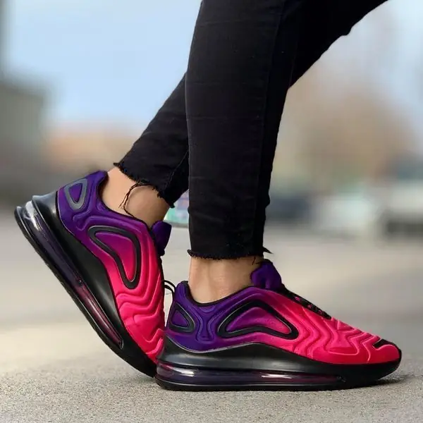 M860 Nike Air Max 720 $40.50 gallery