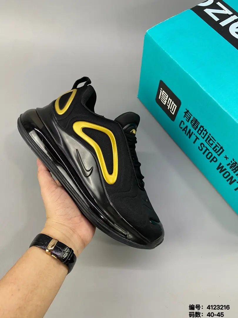 M860 Nike Air Max 720 $40.50 gallery