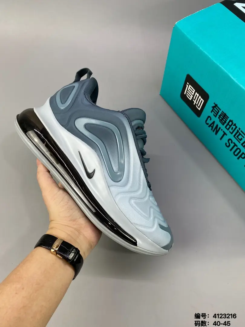 M860 Nike Air Max 720 $40.50 gallery