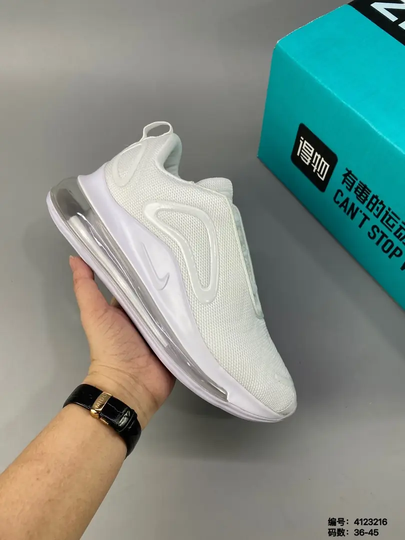 M860 Nike Air Max 720 $40.50 gallery
