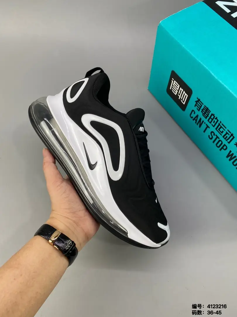 M860 Nike Air Max 720 $40.50 gallery