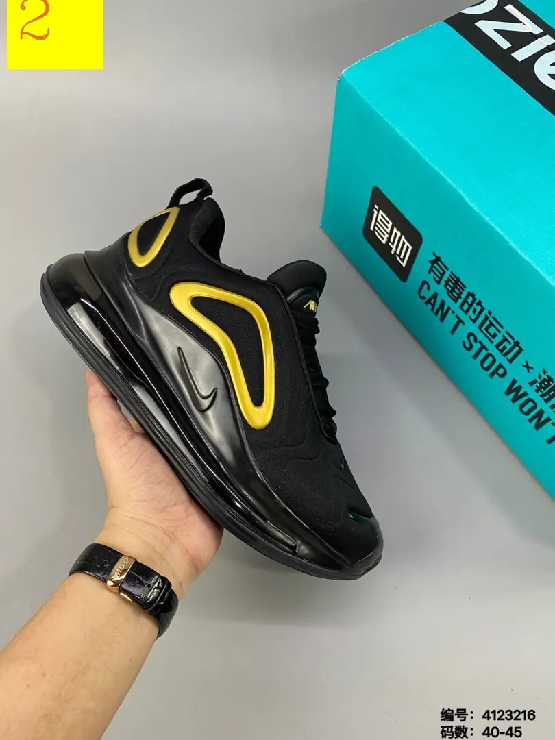 M860 Nike Air Max 720 $40.50 gallery