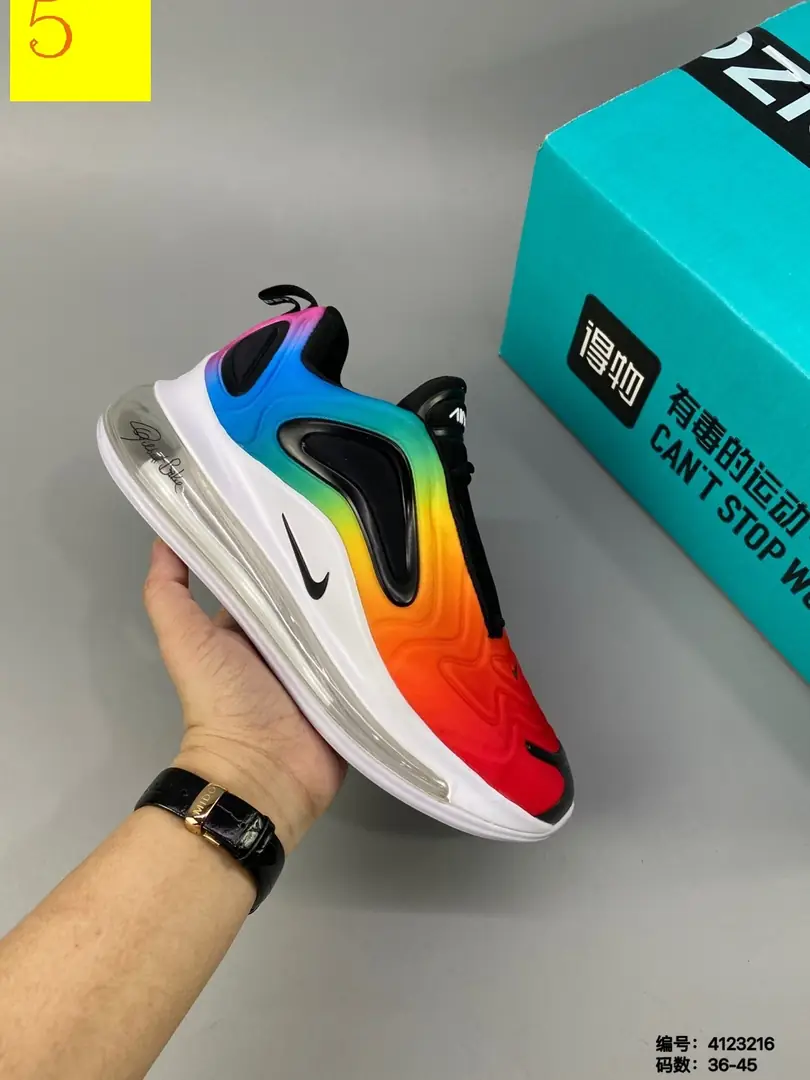M860 Nike Air Max 720 $40.50 gallery