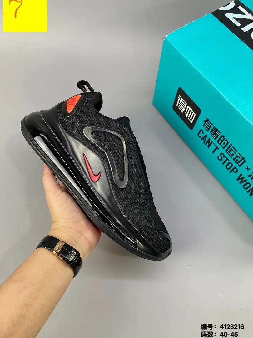 M860 Nike Air Max 720 $40.50 gallery